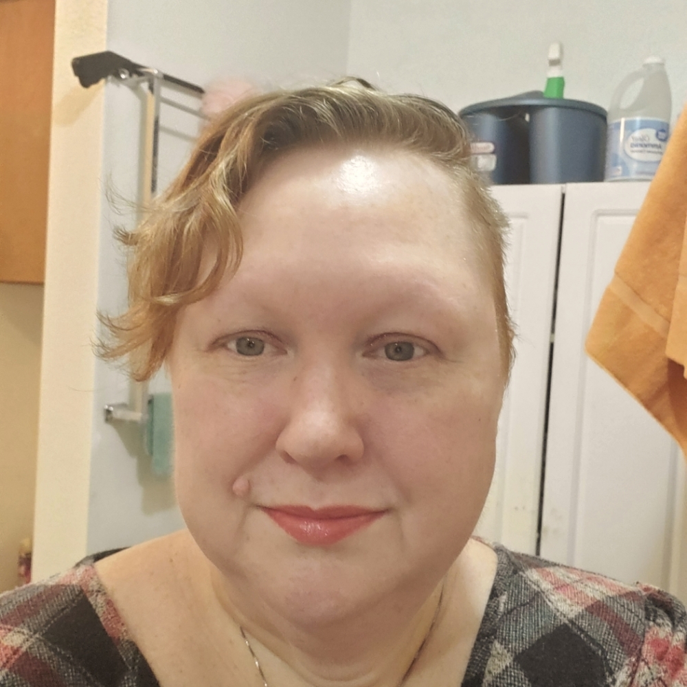 Meet your Posher, Stefanie